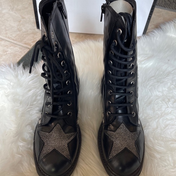 B2 Designer black leather star boots EU 37 US Size 6.5 - Picture 3 of 7